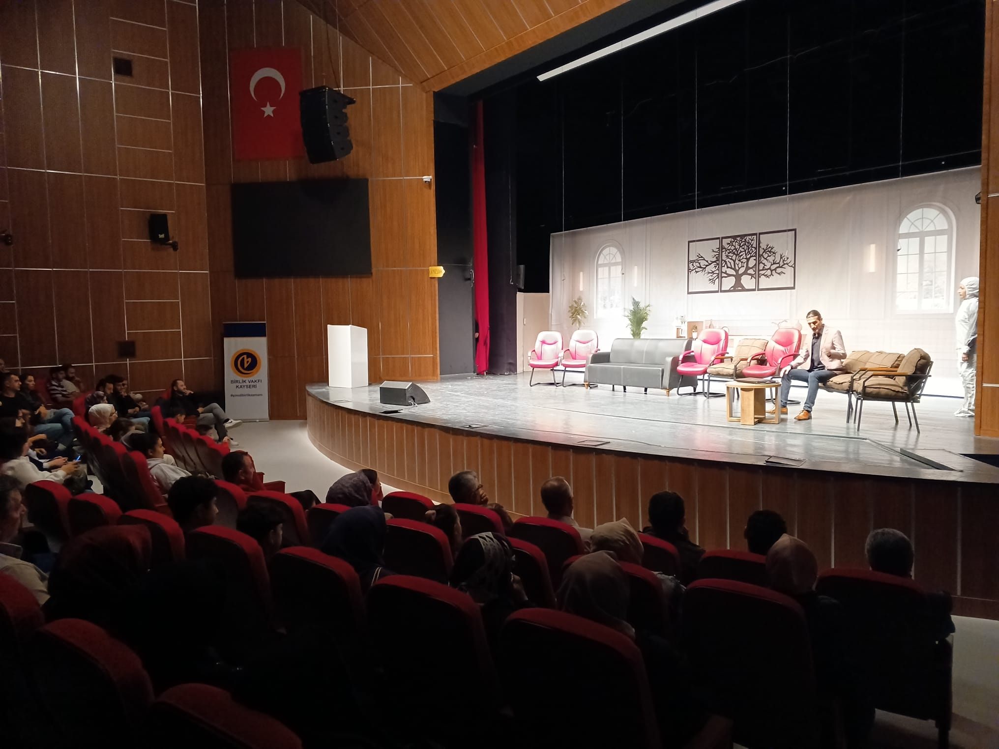 Birlik Vakfı Kayseri Şubesi Tiyatro Oyunu