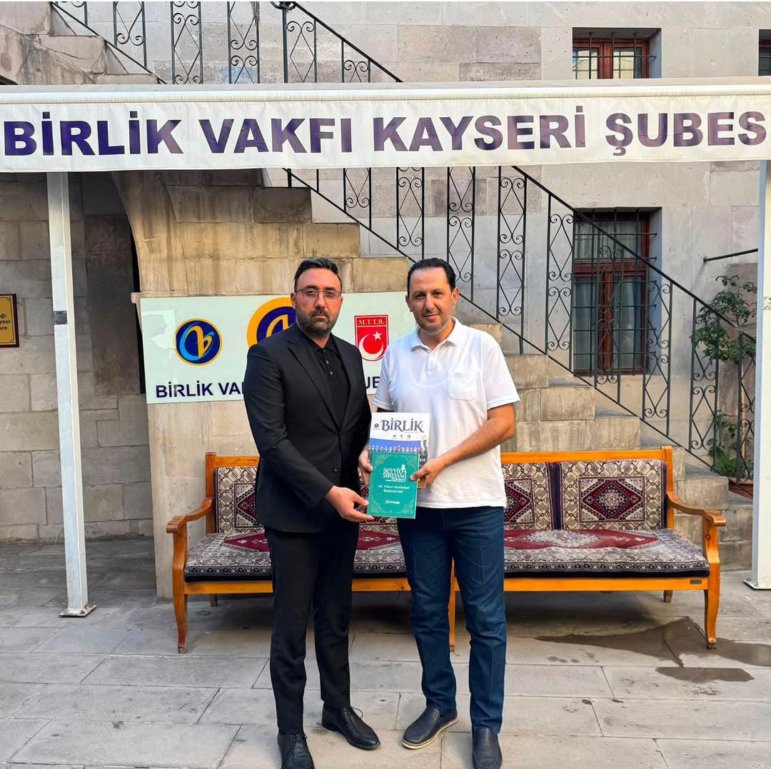 TRT Sanatçısı ve aynı zamanda Birlik Vakfı Ankara Şubesi Kültür-Sanat Komisyon Başkanı Sayın Ömer Faruk GÜNEY vakfımızı ziyaret etmiştir.